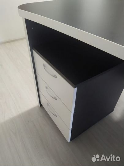 Стол руководителя