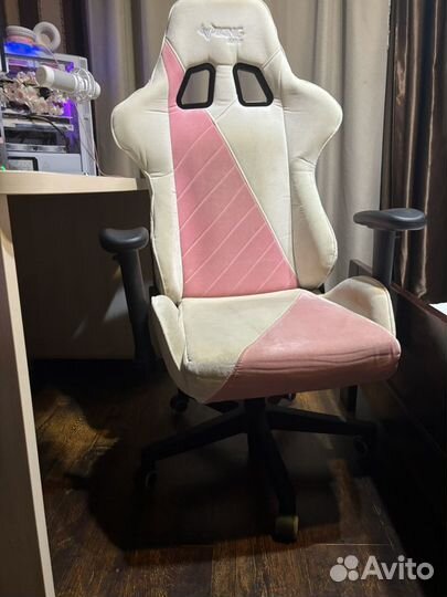 Кресло игровое Zombie viking X Fabric розовый