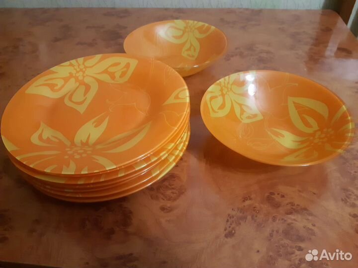 Набор столовой посуды тарелки