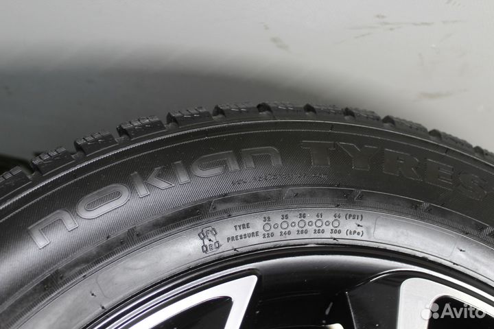 R17 Nokian Tyres Nordman 7 215/60, PCD 5x112 DIA 57.1