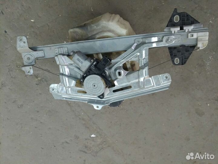 Стеклоподъемник