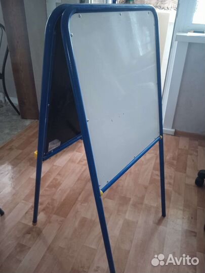 Магнитно меловая доска