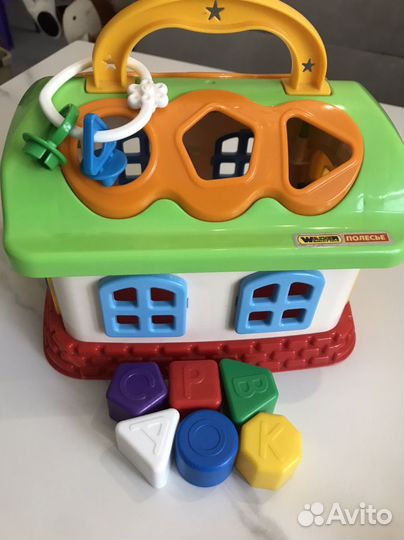 Развивающие игрушки сортер домик