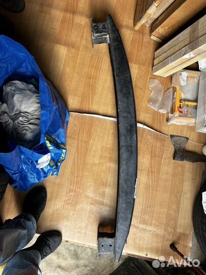 Усилитель заднего бампера Volkswagen Touareg