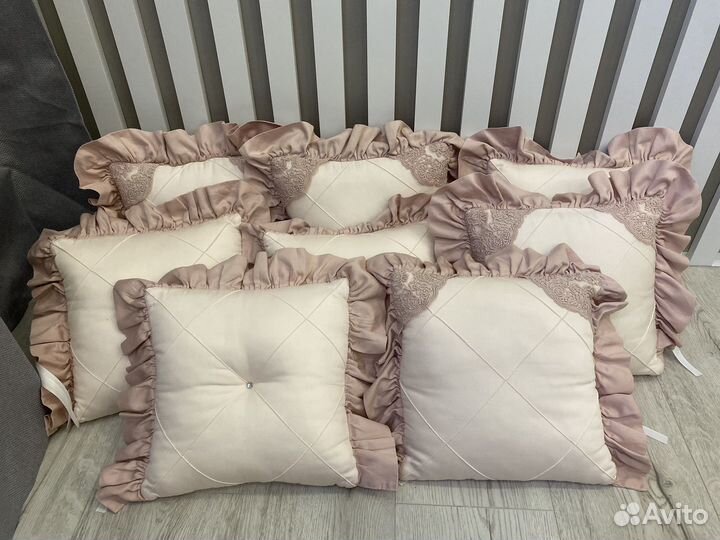 Бортики на детскую кроватку