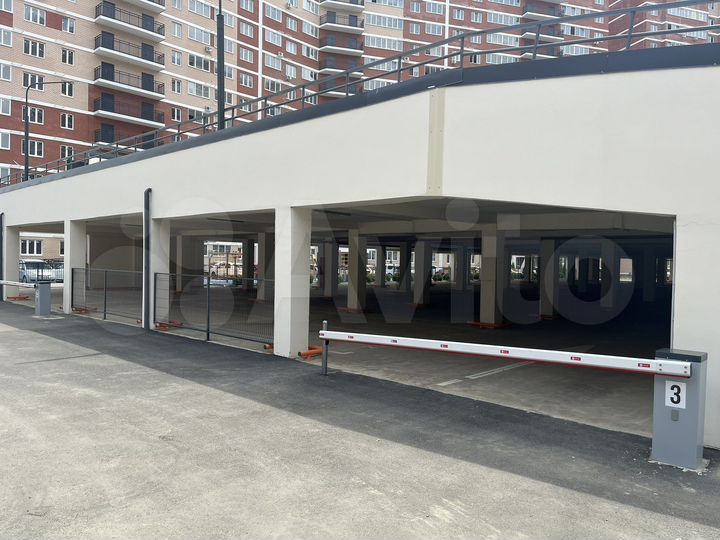 Машиноместо, 13 м²