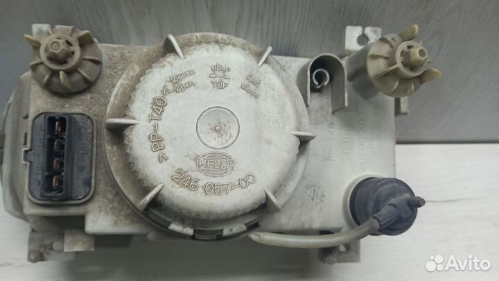 Фара передняя правая Skoda Felicia