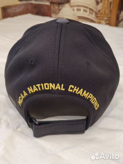 Бейсболка Top of the world. США. Новая