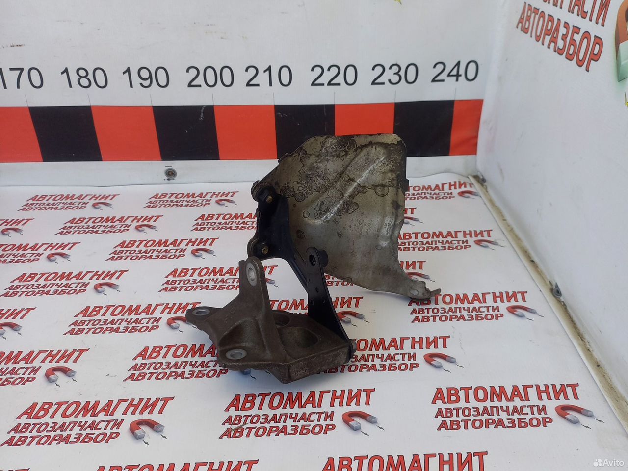 Кронштейн двигателя Тойота Рав 4 XA50 FM20A