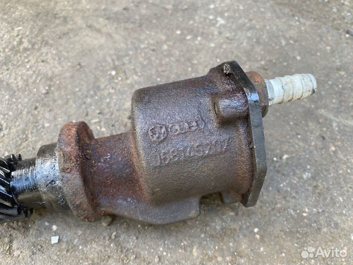 Насос вакуумный 1,6 - 1,7 VW Passat (B3)