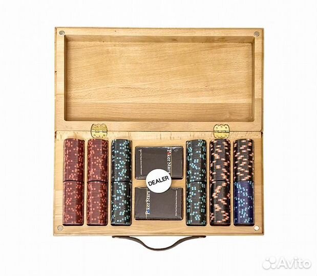 Набор для покера Casino Royale на 300 фишек в кейсе из бука 62237