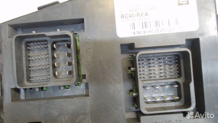 Блок управления бортовой сети Hummer H3, 2003