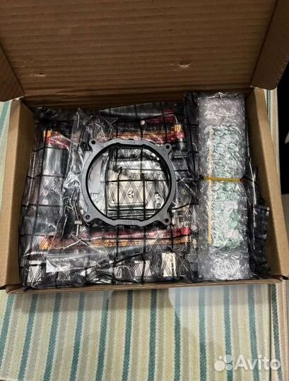 Qiyida E5-2640 8gb DDR3 1333Mhz 6 ядер 12 потоков