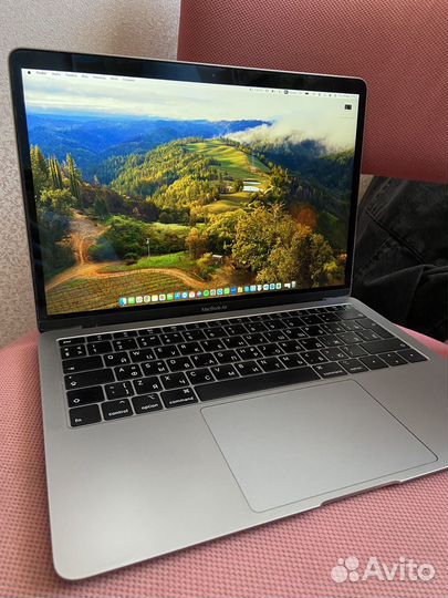 MacBook Air 13 (2019), 128 гб, RAM 8 гб, Intel