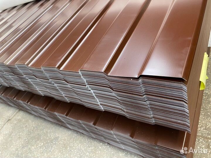 Профнастил коричневый 0,4мм С8 RAL8017, 2х1,2м