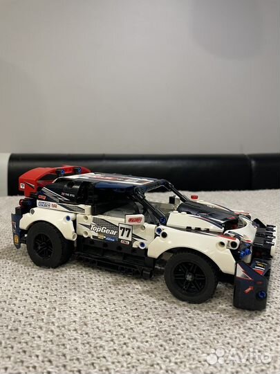 Машина Лего tachnic Top Gear