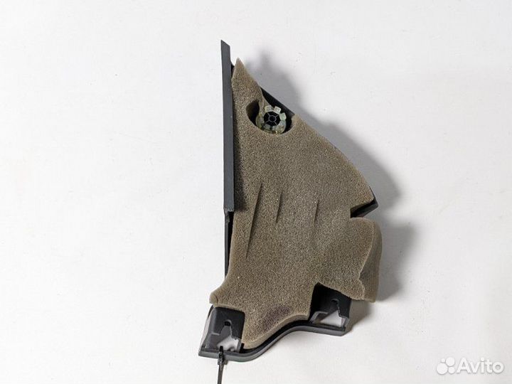 Уголок двери передний правый Vw Jetta 1.6 CLR 2013