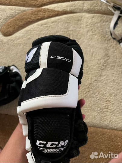 Хоккейные перчатки краги CCM разм. 12 jr