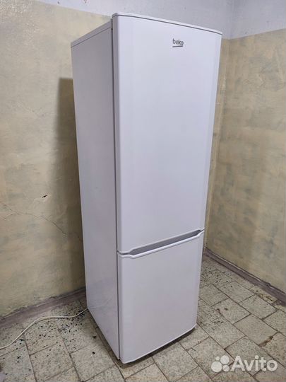 Холодильник Beko Full No Frost отличное состояние