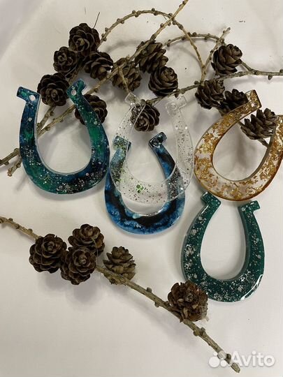 Новогодние игрушки из эпоксидной смолы