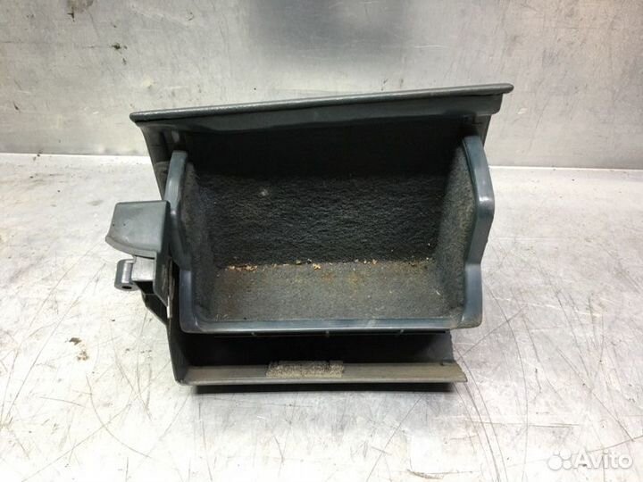 Бардачок Audi A6 C5 1997-2004 седан 2 1998 V52