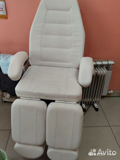 Продам педикюрное кресло