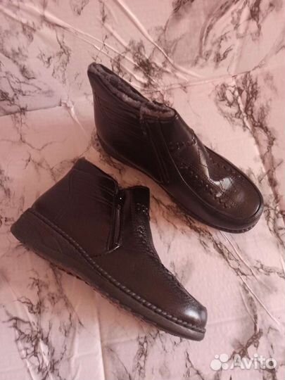 Ботинки женские