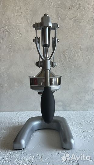 Соковыжималка-пресс для цитрусовых и гранатов