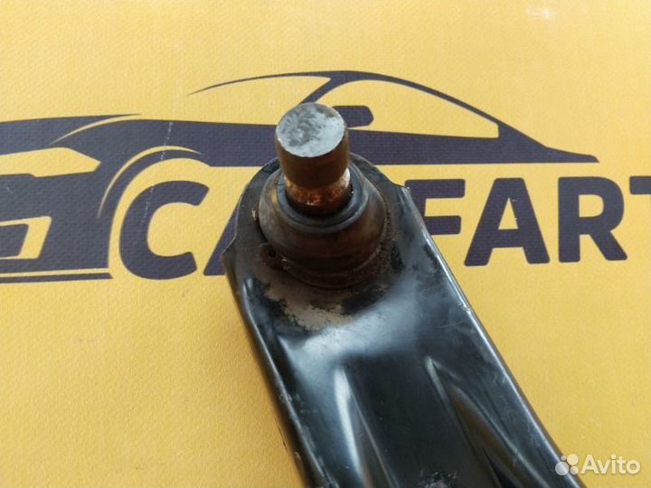 Рычаг передний правый Nissan Qashqai 2 J10 HR16DE