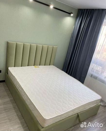 Кровать