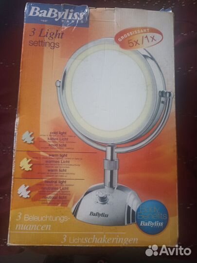 Зеркало для макияжа с подсветкой