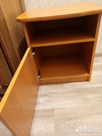 Тумба прикроватная