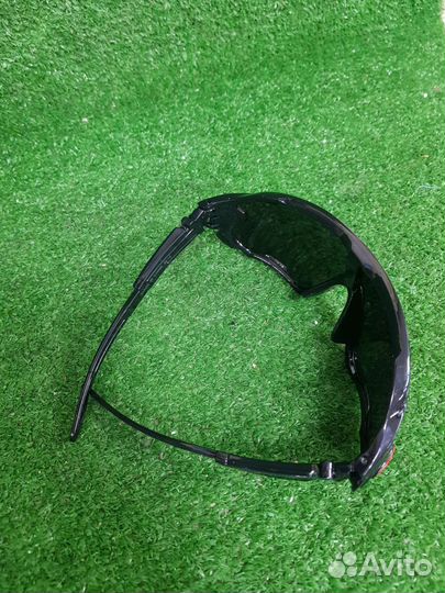 Очки спортивные