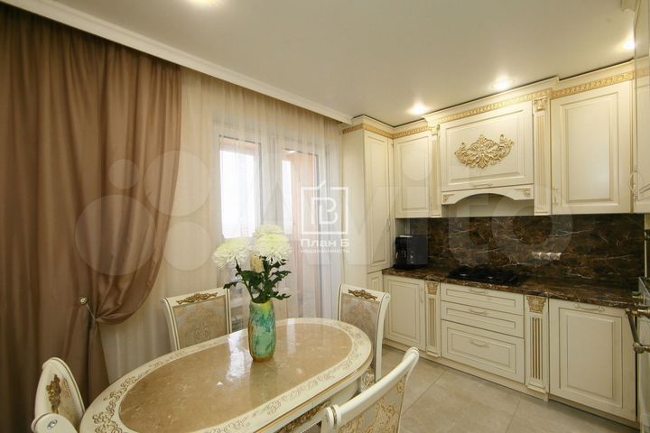 2-к. квартира, 60 м², 9/10 эт.