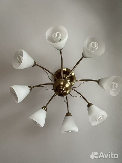 Люстра (светильник) отдам