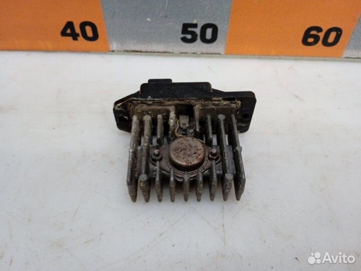 Резистор отопителя Volvo S40 2.0 1997