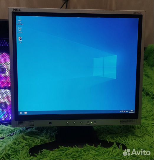 ЖК Монитор NEC 17 дюймов (для видеонаблюдения)
