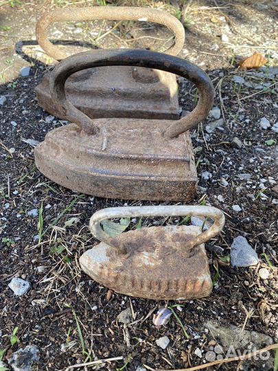 Старинные утюги