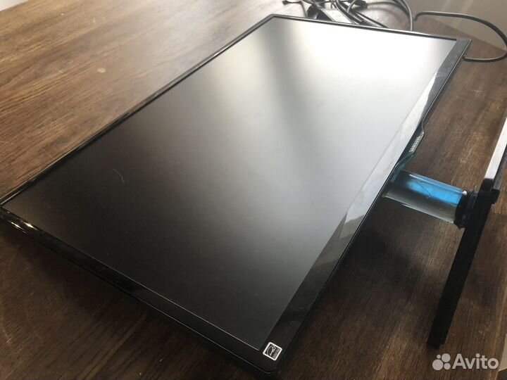 Монитор Samsung