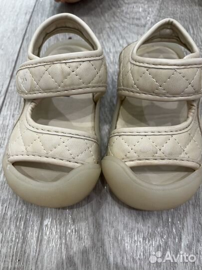 Сандалии для девочки