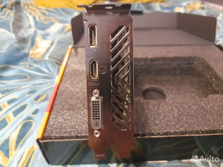 Видеокарта Gigabyte Radeon RX 560