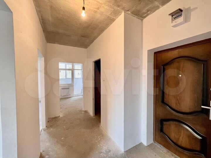 2-к. квартира, 52 м², 1/17 эт.