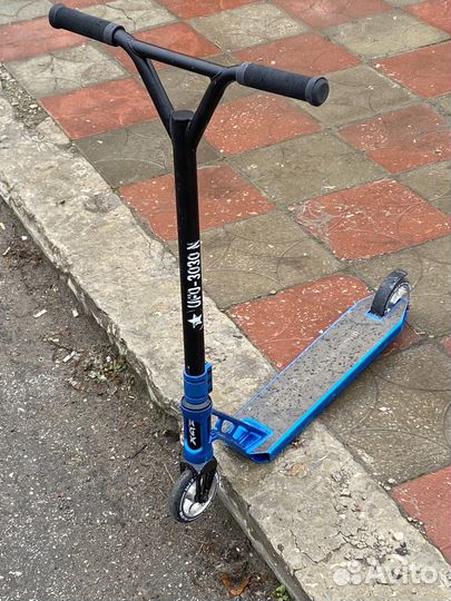 Самокат трюковой RGX UFO
