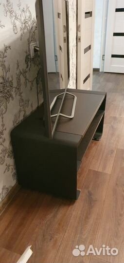 Тумба под телевизор