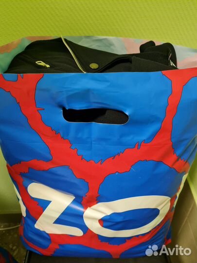 Пакет с вещами женские