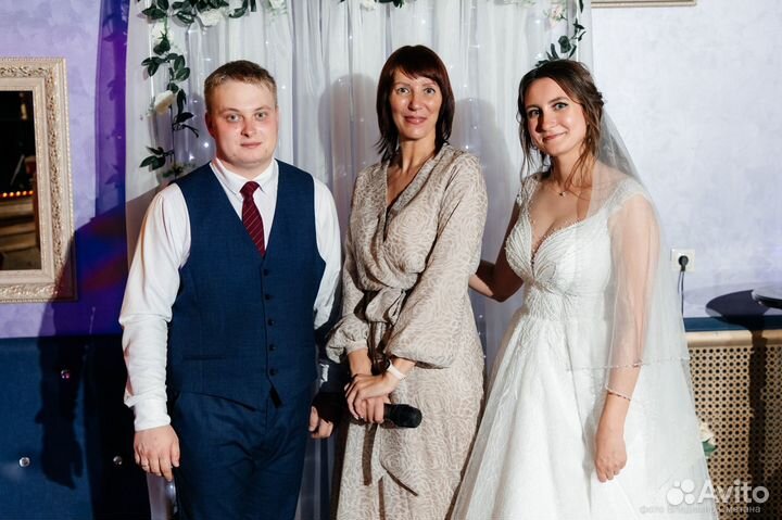 Поющая ведущая Жаннета Федосеева