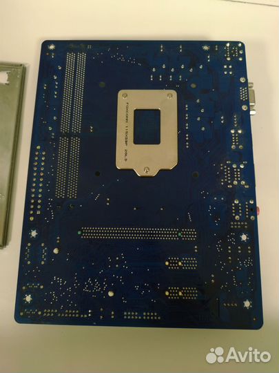 Материнская плата Gigabyte GA-H61M-S1