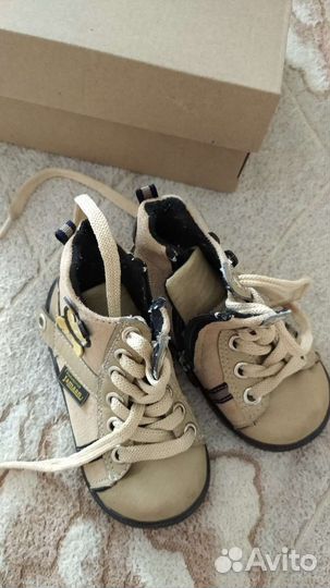 Ботинки демисезонные р-р 21