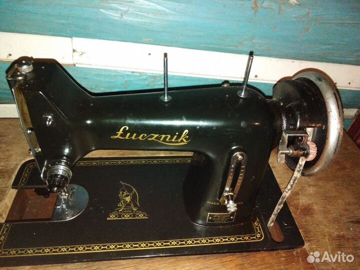 Швейная машина Lucznik
