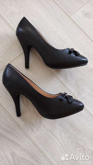 Туфли кожаные женские 39 размер